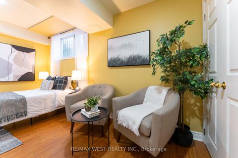 Photo 28 at 2 - 50 Markham Road, Scarborough Village, Toronto