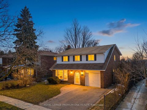 Photo 0 at 211 Chartland Boulevard S, Agincourt North, Toronto