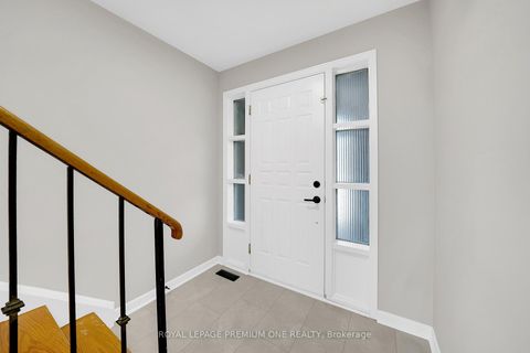 Photo 5 at 211 Chartland Boulevard S, Agincourt North, Toronto