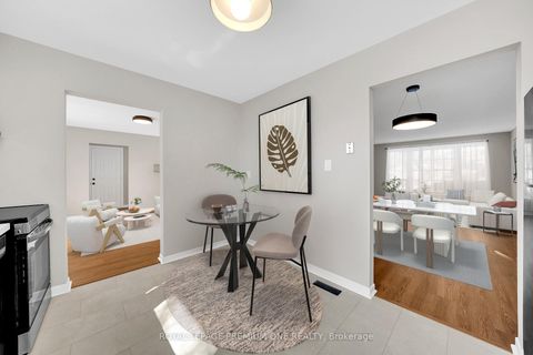 Photo 13 at 211 Chartland Boulevard S, Agincourt North, Toronto