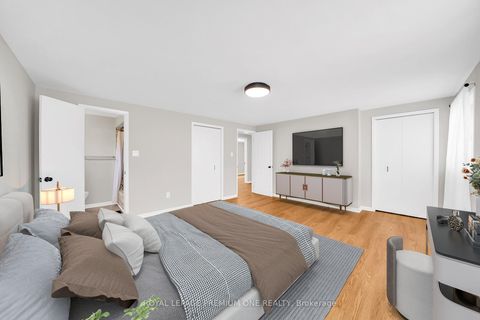 Photo 23 at 211 Chartland Boulevard S, Agincourt North, Toronto