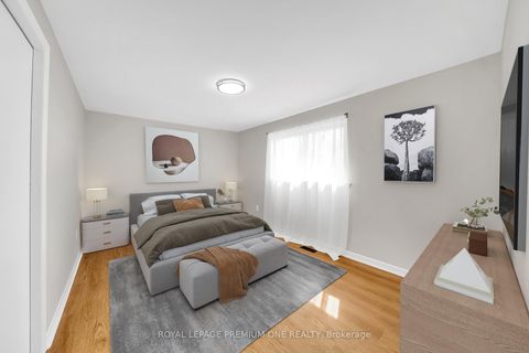 Photo 25 at 211 Chartland Boulevard S, Agincourt North, Toronto