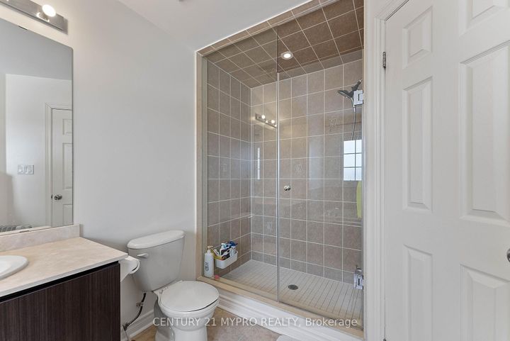 Photo 12 at 175B Finch Avenue E, Willowdale East, Toronto