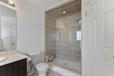 Photo 12 at 175B Finch Avenue E, Willowdale East, Toronto