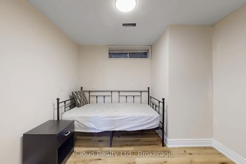 Photo 15 at 197 Mapleton Avenue, Holly, Barrie