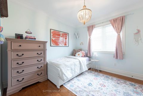 Photo 27 at 4 Coates Avenue, Oakwood Village, Toronto