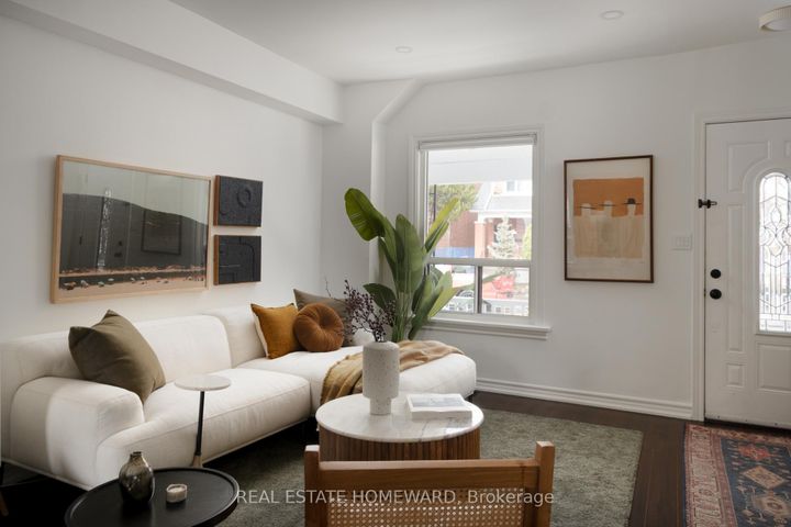 Photo 0 at 146 Gledhill Avenue, Lumsden, Toronto