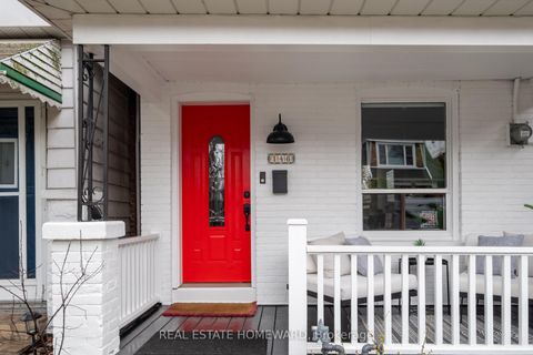 Photo 2 at 146 Gledhill Avenue, Lumsden, Toronto