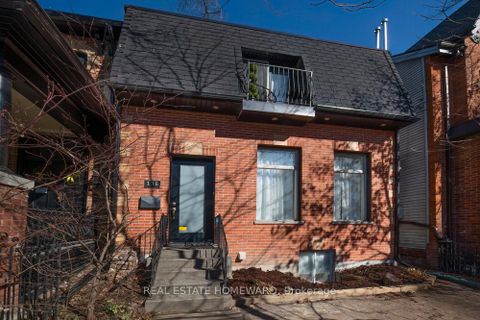 Photo 1 at 136 Spruce Street, South St. James Town, Toronto