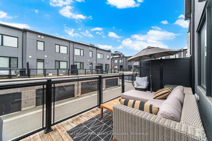 Photo 18 at 110 Huguenot Road, GO Glenorchy, Oakville