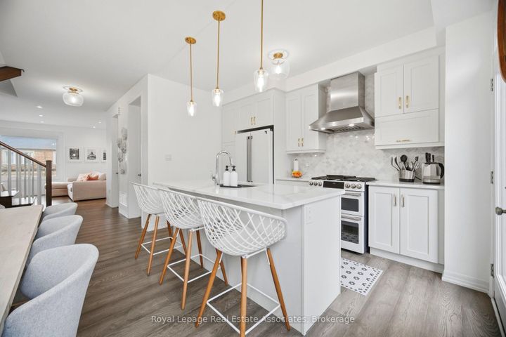 Photo 19 at 110 Huguenot Road, GO Glenorchy, Oakville