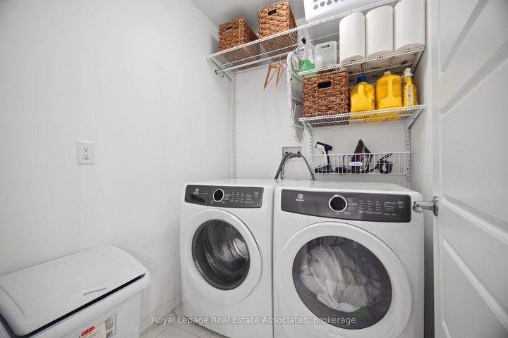 Photo 27 at 110 Huguenot Road, GO Glenorchy, Oakville