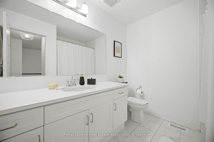 Photo 40 at 110 Huguenot Road, GO Glenorchy, Oakville