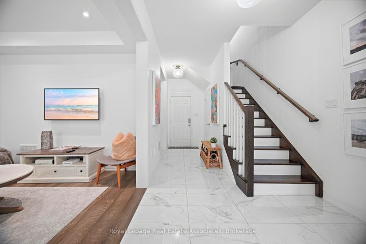 Photo 42 at 110 Huguenot Road, GO Glenorchy, Oakville