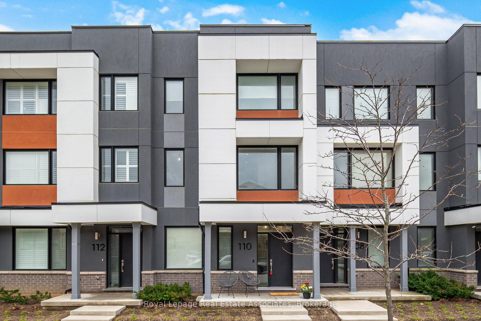 110 Huguenot Road, GO Glenorchy, Oakville 2