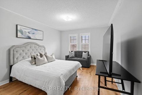 Photo 19 at 278 Williamson Road, Greensborough, Markham