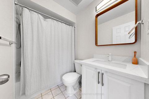 Photo 9 at 113 - 40 Merchant Lane, Dufferin Grove, Toronto