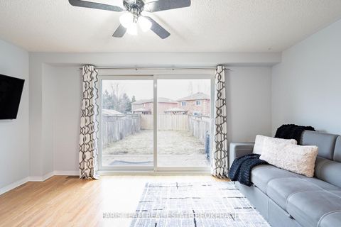 Photo 7 at 47 Bibby Court, Holly, Barrie