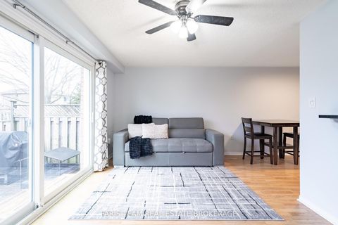 Photo 8 at 47 Bibby Court, Holly, Barrie