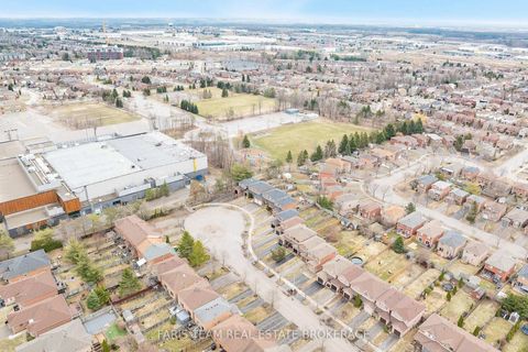 Photo 21 at 47 Bibby Court, Holly, Barrie