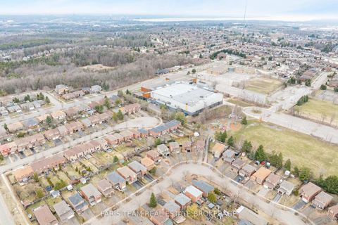 Photo 22 at 47 Bibby Court, Holly, Barrie