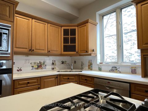 Photo 7 at 42 Amelia Street, South St. James Town, Toronto