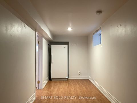 Photo 23 at 42 Amelia Street, South St. James Town, Toronto