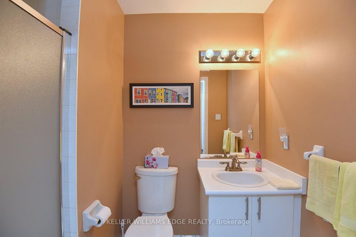 Photo 17 at 8 - 20 Meadowlands Boulevard, Meadowlands, Hamilton