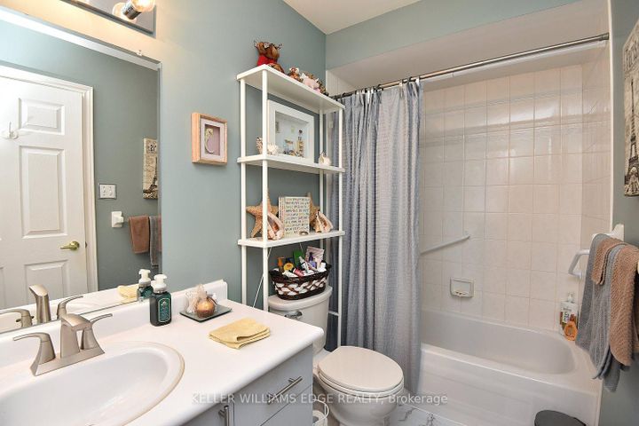 Photo 21 at 8 - 20 Meadowlands Boulevard, Meadowlands, Hamilton