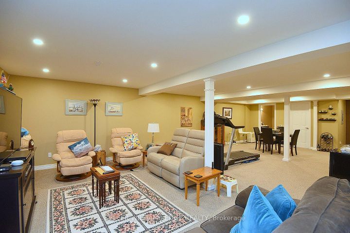 Photo 28 at 8 - 20 Meadowlands Boulevard, Meadowlands, Hamilton