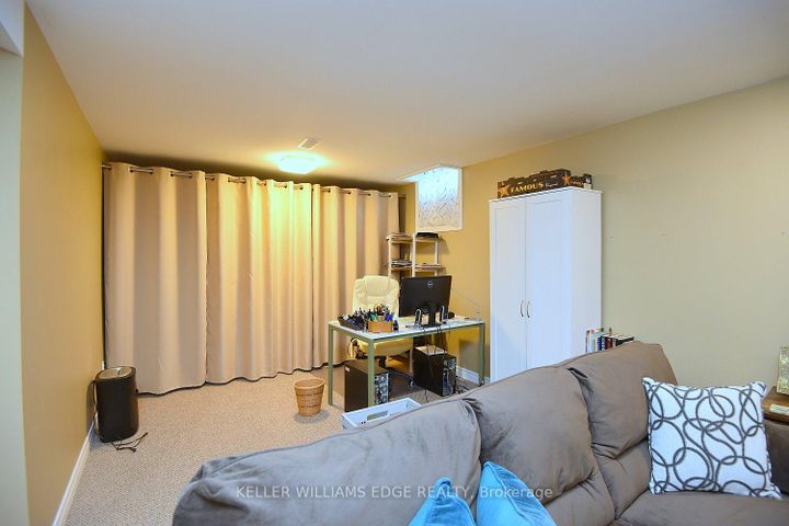 Photo 31 at 8 - 20 Meadowlands Boulevard, Meadowlands, Hamilton