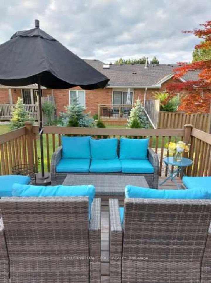 Photo 35 at 8 - 20 Meadowlands Boulevard, Meadowlands, Hamilton