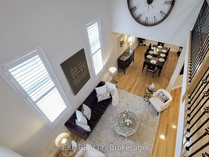 Photo 12 at 33 Gambit Avenue, Vellore Village, Vaughan