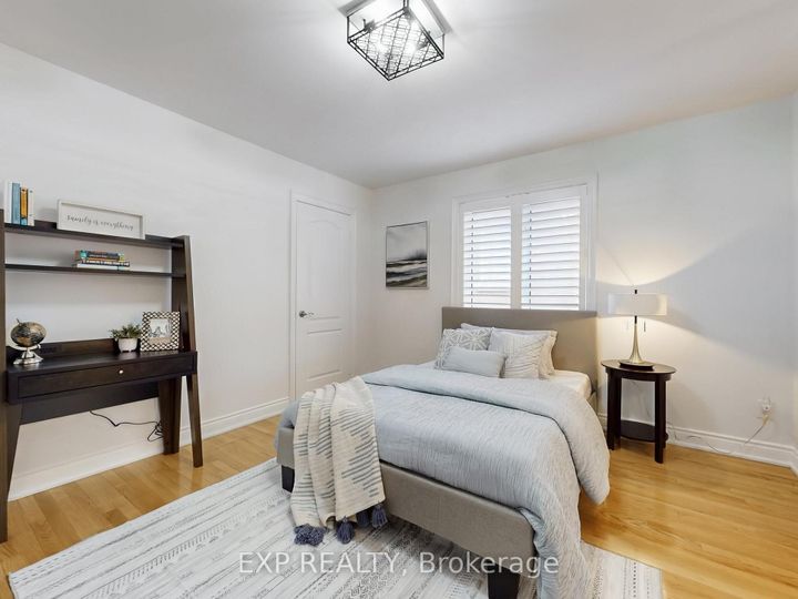 Photo 34 at 33 Gambit Avenue, Vellore Village, Vaughan