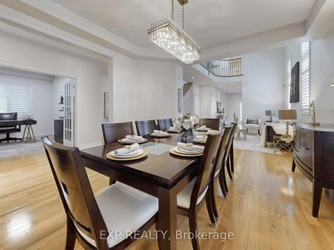 Photo 9 at 33 Gambit Avenue, Vellore Village, Vaughan