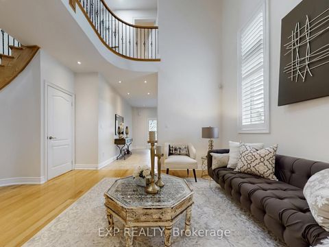 Photo 14 at 33 Gambit Avenue, Vellore Village, Vaughan