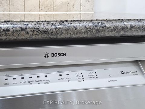 Photo 19 at 33 Gambit Avenue, Vellore Village, Vaughan