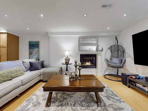 Photo 37 at 33 Gambit Avenue, Vellore Village, Vaughan