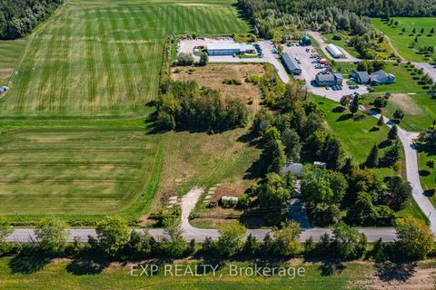 Photo 8 at 26839 Civic Centre Road, Historic Lakeshore Communities, Georgina