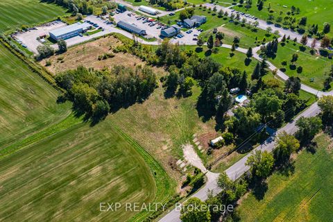 Photo 9 at 26839 Civic Centre Road, Historic Lakeshore Communities, Georgina