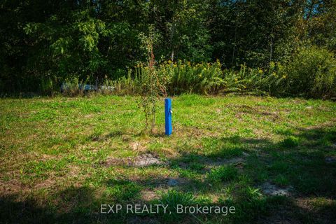 Photo 16 at 26839 Civic Centre Road, Historic Lakeshore Communities, Georgina