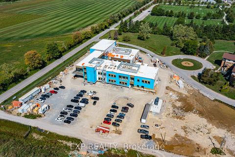 Photo 18 at 26839 Civic Centre Road, Historic Lakeshore Communities, Georgina