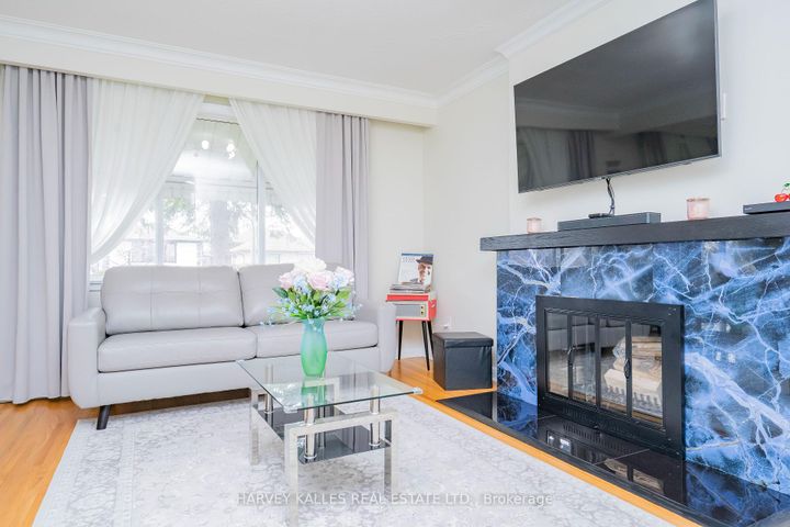 Photo 7 at 21 Barford Road, Kipling, Toronto