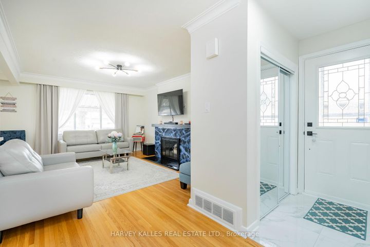 Photo 15 at 21 Barford Road, Kipling, Toronto