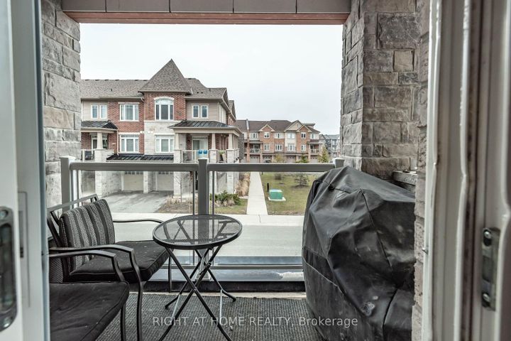 Photo 11 at 2560 Ladyfern Crossing, Duffin Heights, Pickering