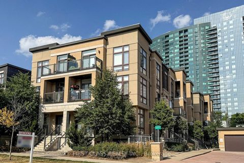 Photo 3 at 79 - 23 Eldora Avenue, Newtonbrook West, Toronto