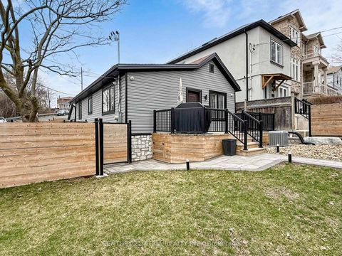 Photo 1 at 534 Silverthorn Avenue, Eglinton West, Toronto