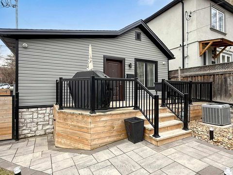 Photo 3 at 534 Silverthorn Avenue, Eglinton West, Toronto