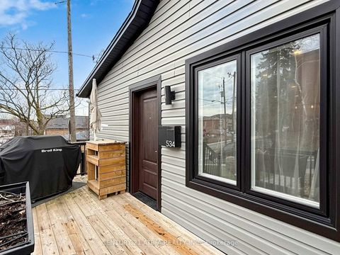 Photo 4 at 534 Silverthorn Avenue, Eglinton West, Toronto