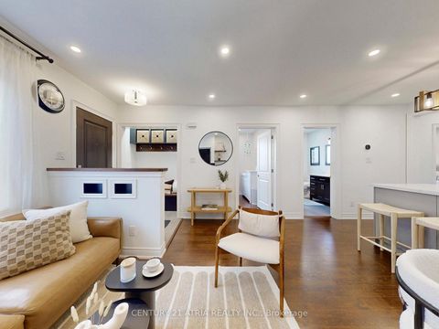 Photo 8 at 534 Silverthorn Avenue, Eglinton West, Toronto